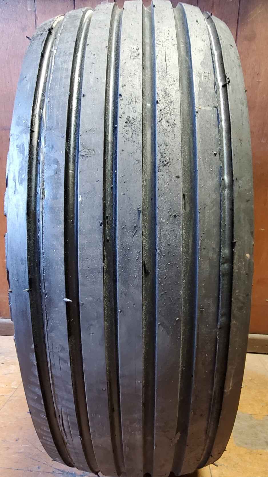 LT31/10.50R15 Retread IMP I-1 Farm Tire(11-L-15)