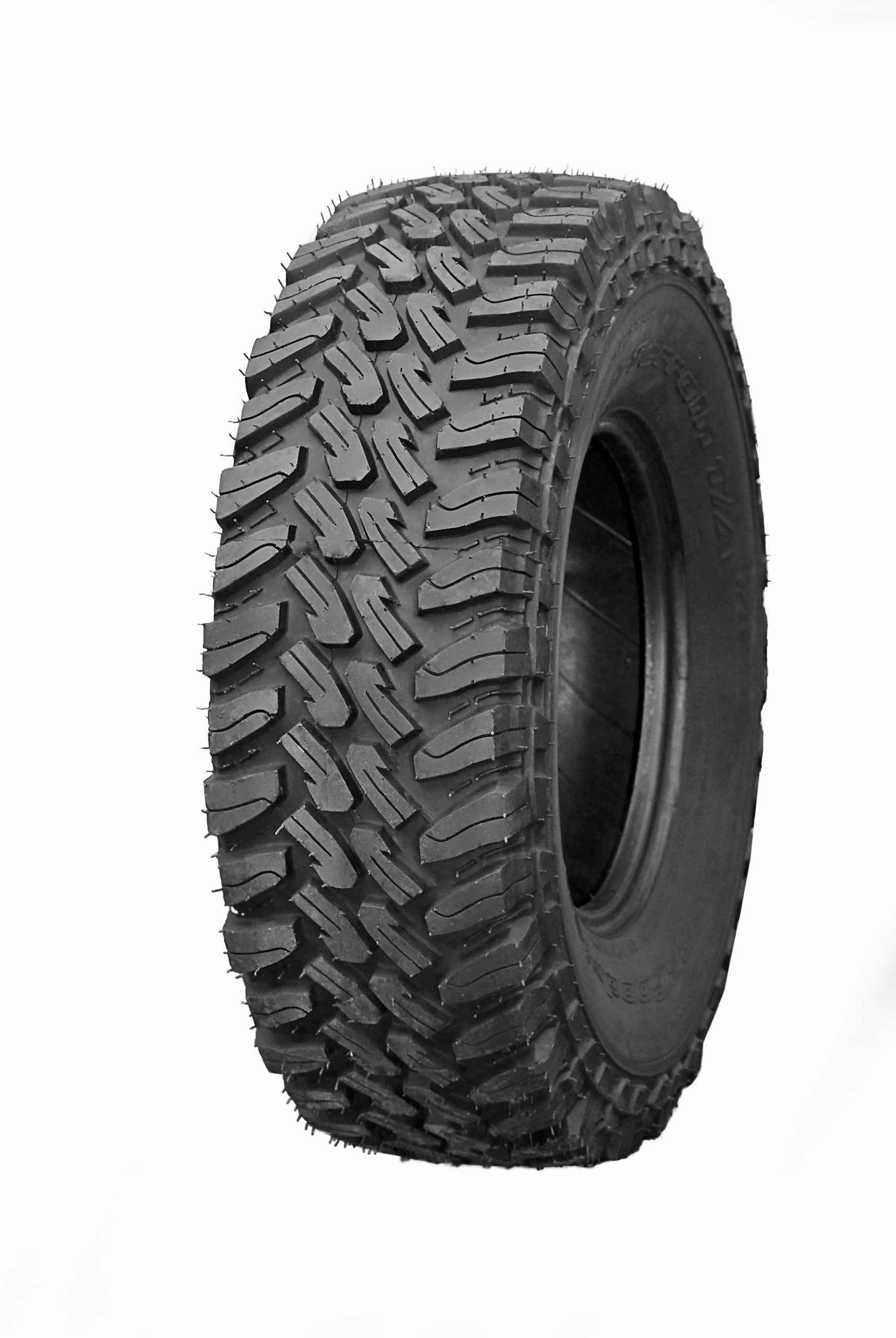 P235/75R15 Retread Competition MT