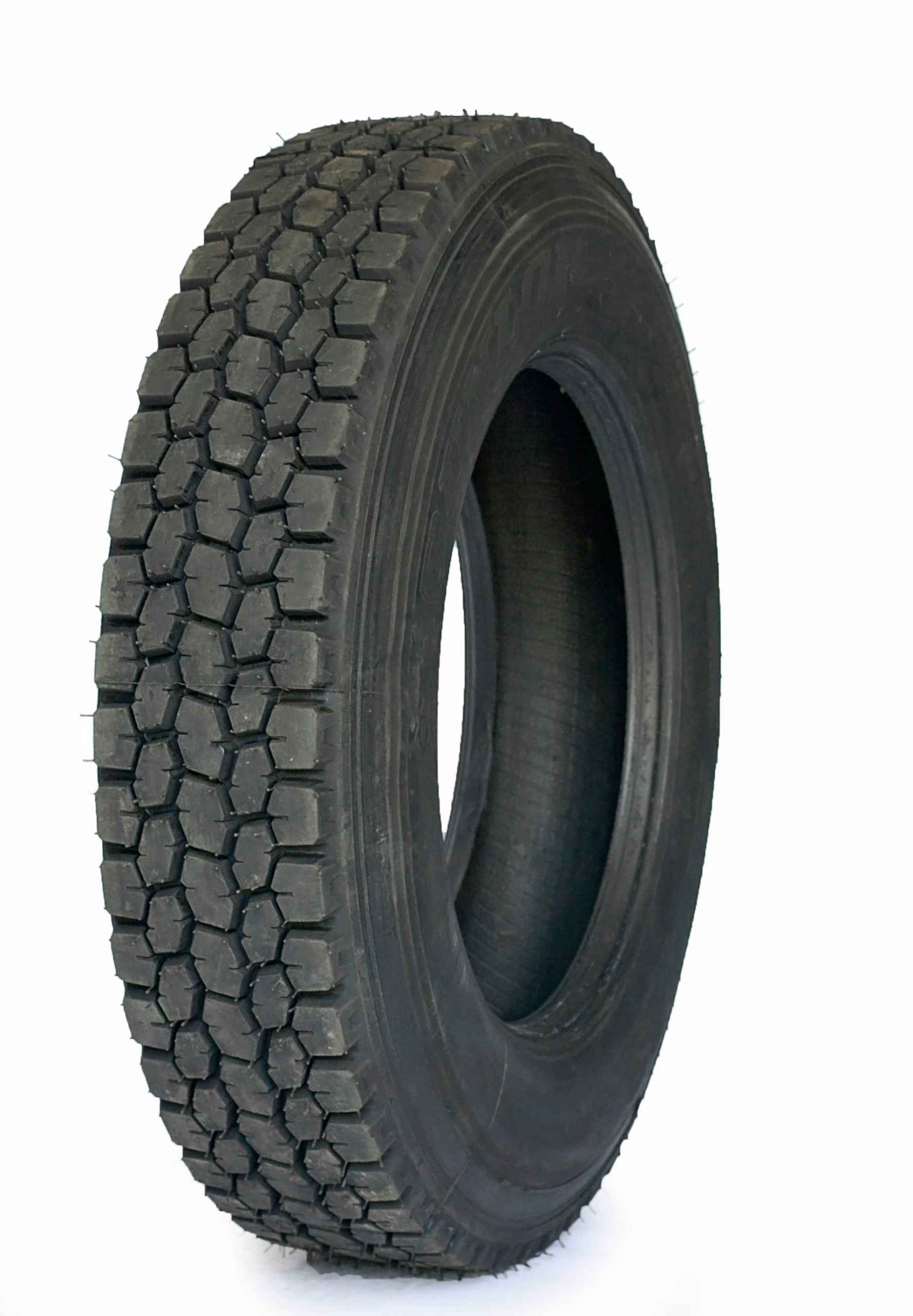 11R24.5 All Position Drive Retread Tire - Durable & Reliable 